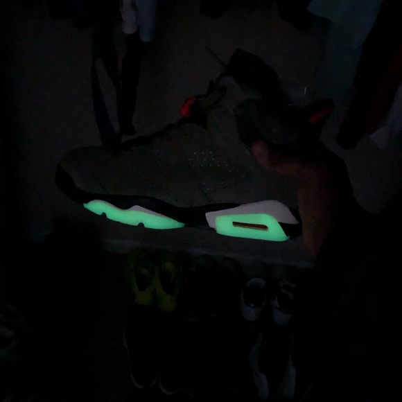 Travis Scott x Jordan 6